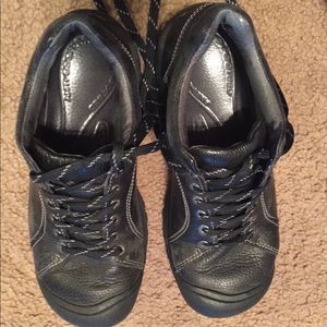Black Keen women’s oxfords. Size 10,